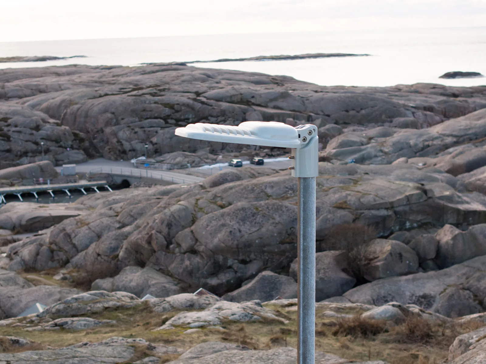 Kommunal gatumiljö med VALDUR gatuarmatur